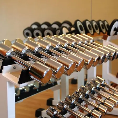 Ξενοδοχείο La Laguna & Golf 4*